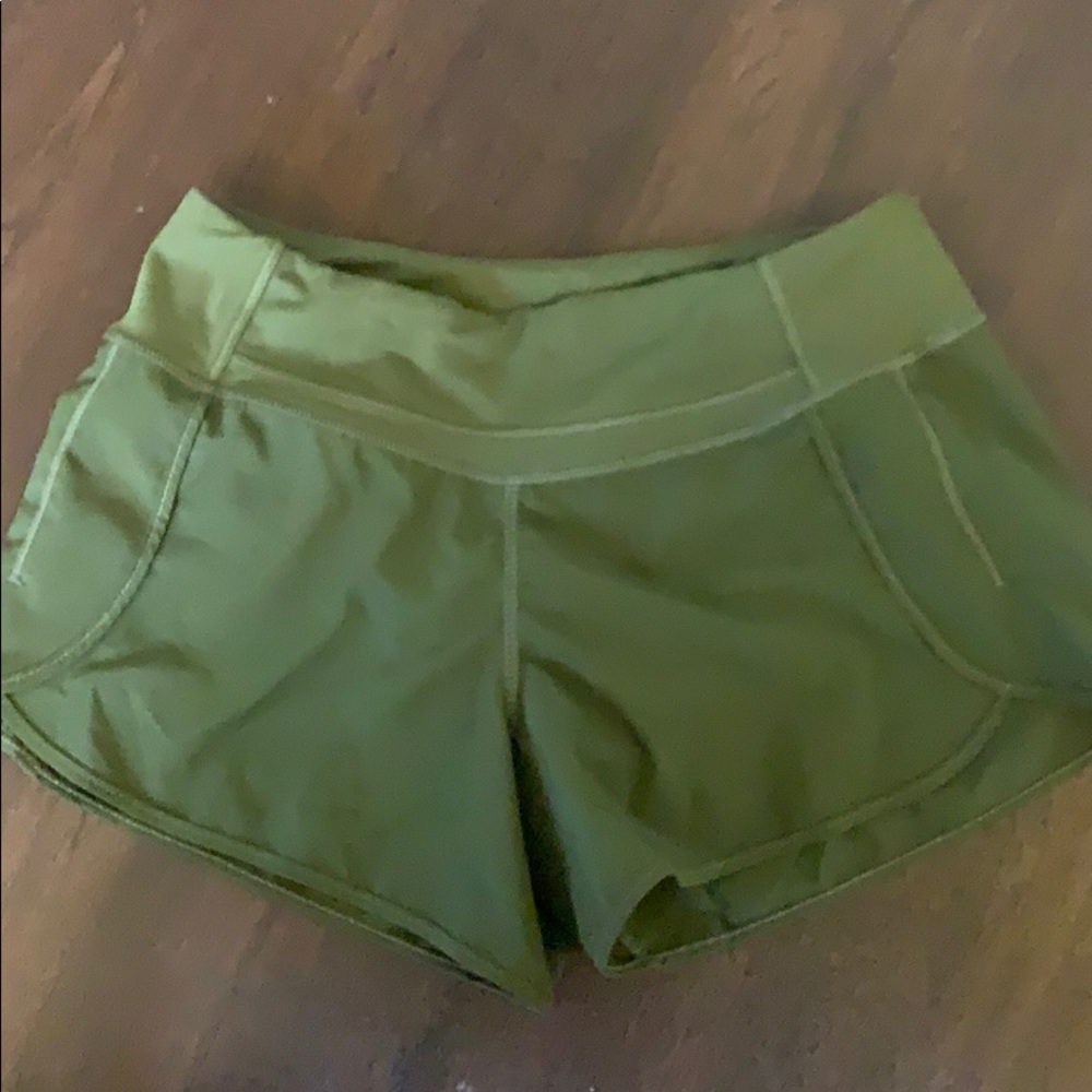Born Primitive shorts size small